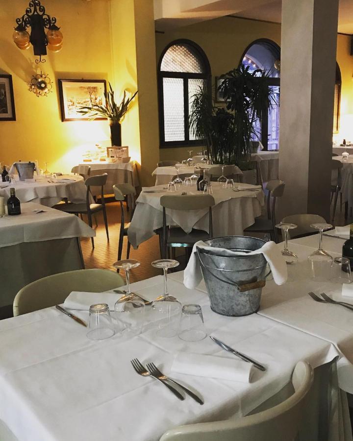 Hotel Ristorante Gallo D'Oro Vignola (Emilia-Romagna) Exterior foto